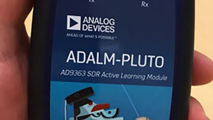 Vue sur un appareil mobile avec prise en charge de la radio ADALM-PLUTO par Communications Toolbox.