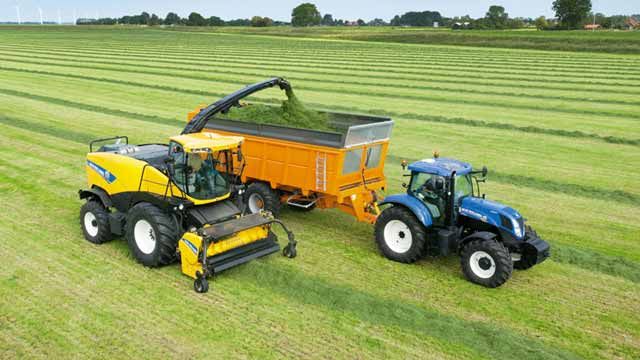 CNH Develops Intelligent Filling System for Forage Harvesters